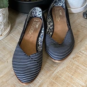 Black and gray slip on dress TOMS
